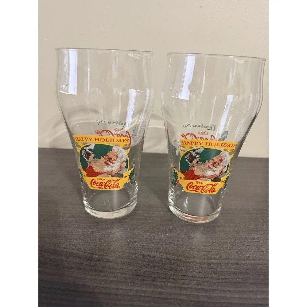 Coca-Cola Christmas 1997 Happy Holidays Santa Drinking Glasses Set of 2